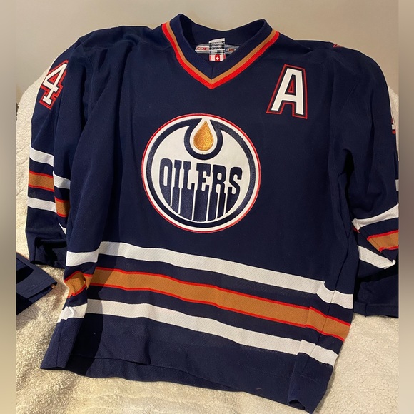 CCM Other - XXL Authentic CCM Edmonton Oilers Jersey Assistant Captain Ryan Smyth